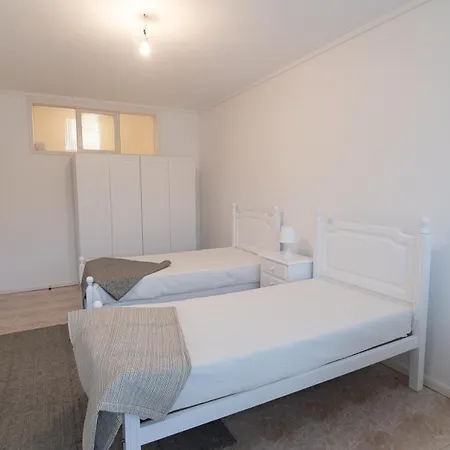 5 Bedroom Flat In Jardim Do Morro Appartamento Vila Nova de Gaia