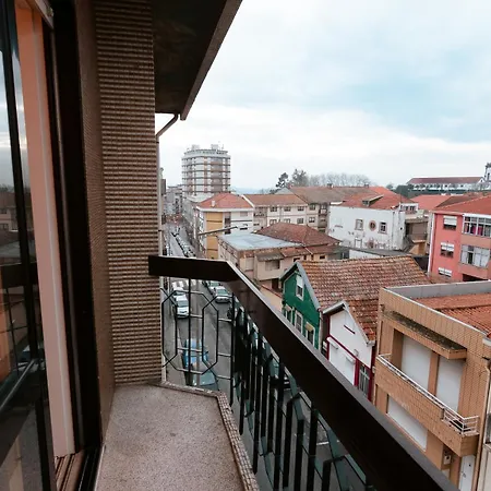 5 Bedroom Flat In Jardim Do Morro Вила-Нова-ди-Гая