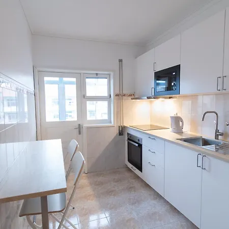 Appartamento 5 Bedroom Flat In Jardim Do Morro Vila Nova de Gaia